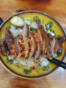 快餐盖饭