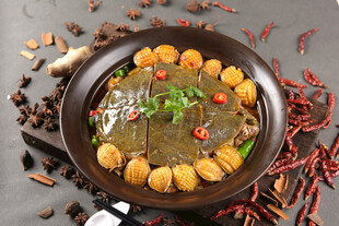 鲍鱼甲鱼鸡煲