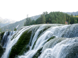 九寨沟瀑布珍珠滩