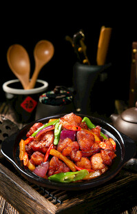香辣鸡煲 