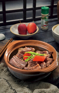 牛肉煲 