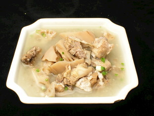 莲藕排骨汤