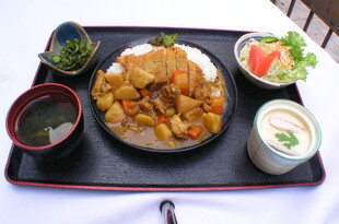 咖喱牛肉饭套 