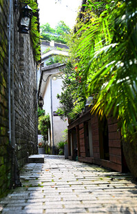 深圳甘坑客家小镇光影下的巷弄