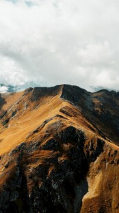 秋天山脉