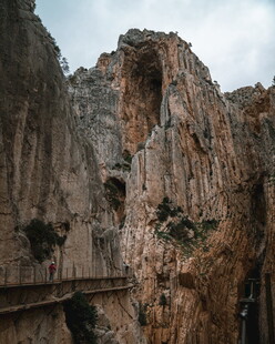 山崖峡谷