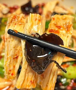 腐竹拌木耳