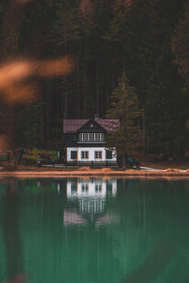 湖畔小屋