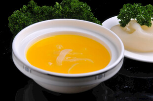 鱼唇捞饭 