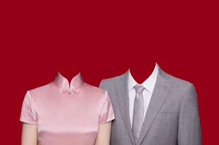 粉色西装结婚证件照