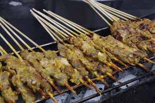 新疆天山羊肉串
