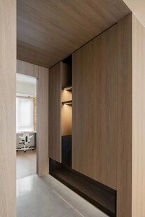 夹吊设计高级感装修木制品定制柜