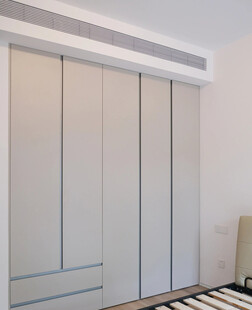 一门到顶分段衣柜高级感全屋定制