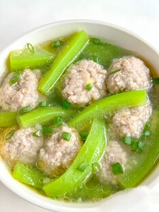 丝瓜肉丸汤 