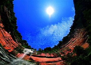 遵义市赤水市佛光岩丹霞天眼