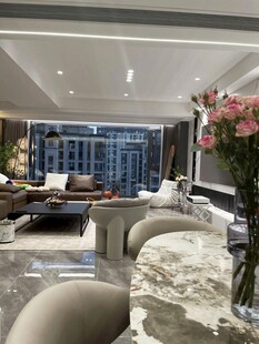 吊顶天花无主灯客厅装修现代简约