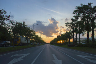 夕阳道路