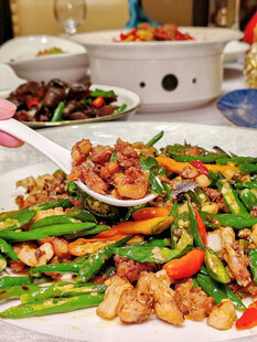 辣子鸡丁