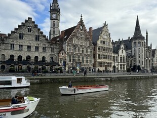 根特老城区中心的莱厄河