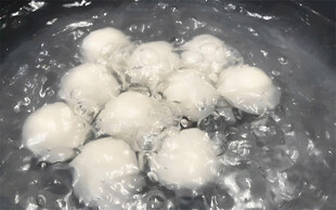 煮汤圆