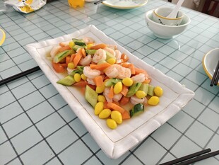 炒三色虾仁