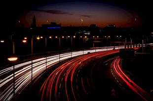 夜晚公路