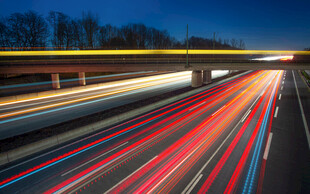 夜晚公路