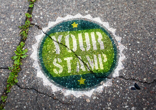 路面油漆喷涂LOGO样机