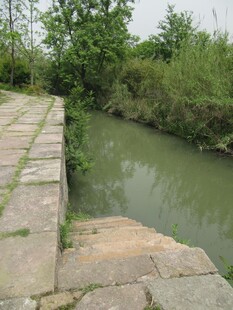 下水台阶