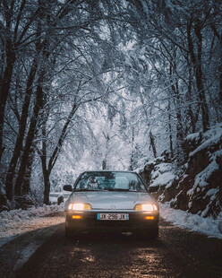 雪景汽车