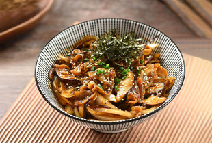 牛丼日式肥牛盖饭