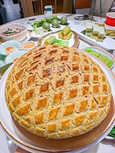 艾汁脆皮菠萝包