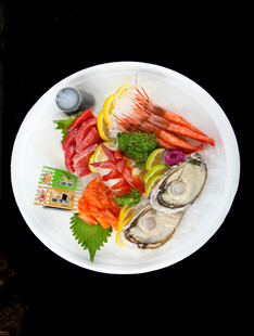 金枪鱼生蚝五拼