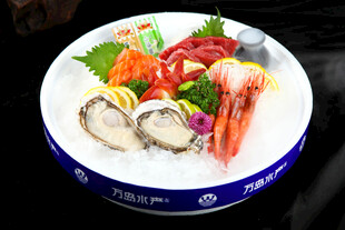 金枪鱼生蚝五拼