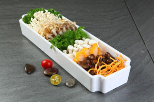 长方形菌菇拼盘