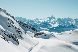 雪山壮丽美景