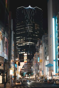 都市夜景街道景象