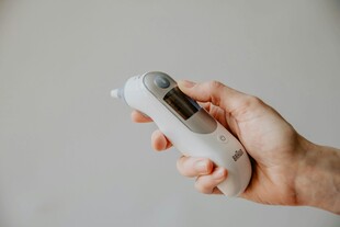 手持白色仪器