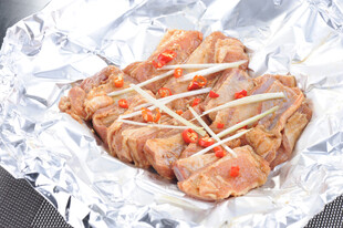 锡纸烤排骨