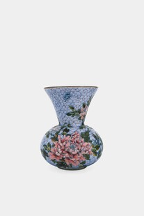 花卉图案陶瓷花瓶
