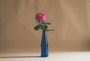 蓝色花瓶