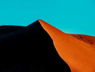 壮丽沙漠沙丘景观