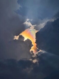 天空绚丽风景