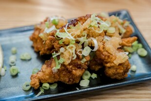 美味炸鸡块摆盘精致