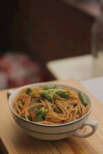 美味豆角炒面诱人呈现