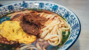 美味牛肉鸡蛋面条一碗