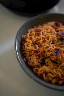 碗中美味方便面