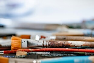 多彩画笔展示艺术工具