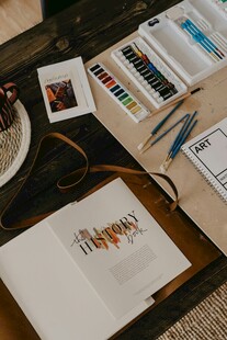 艺术绘画工具与作品展示