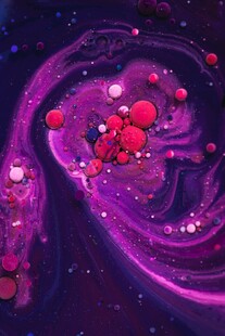 梦幻紫色漩涡宇宙景象